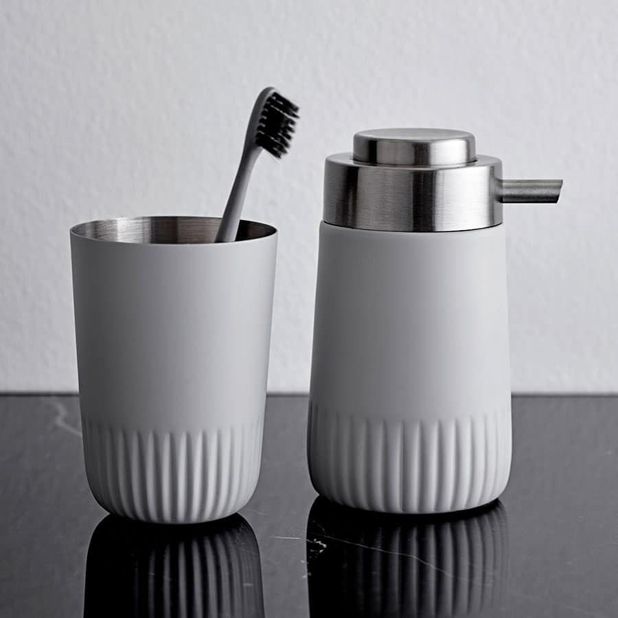 plisse bathroom series